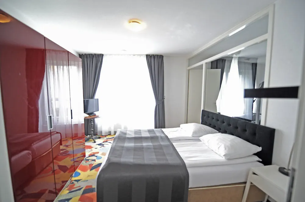 Art Hotel Rotterdam-Fully Renovated